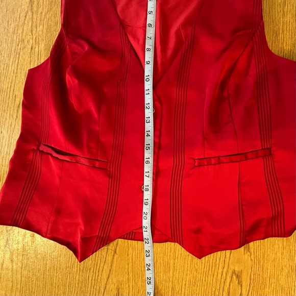 NWT New York & Company Vibrant Scarlet Red Satin Button Up Vest Size 16 - Picture 7 of 8